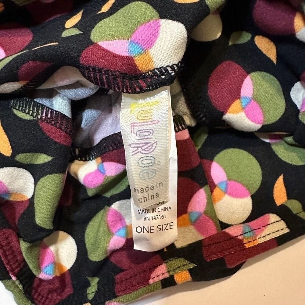 LuLaRoe Solid Black Background Round Circles Patt… - image 4
